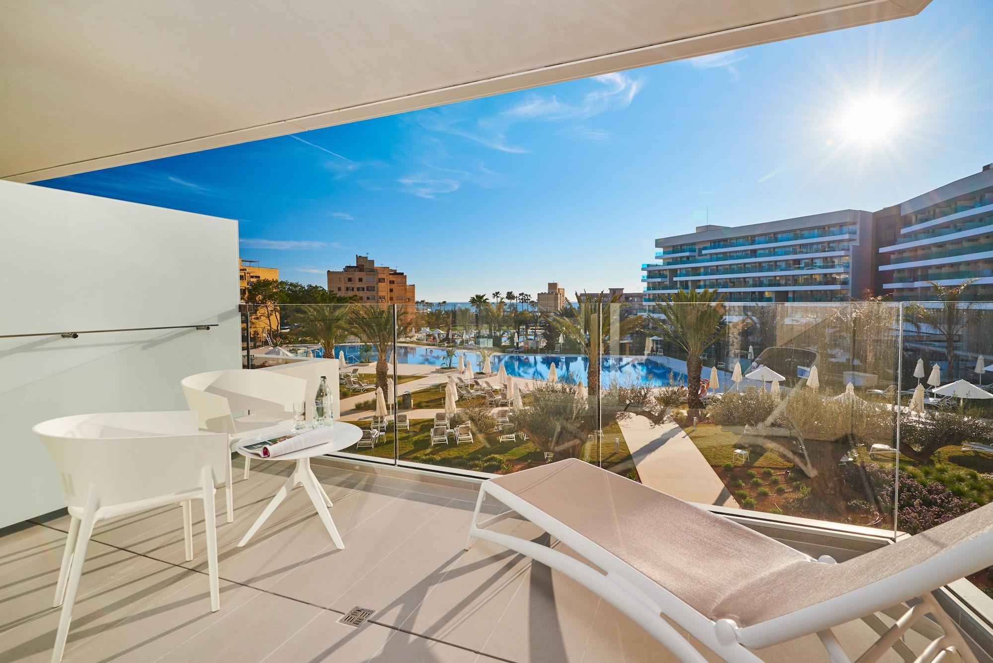 Hipotels Playa De Palma Palace&Spa (Adults Only) Екстериор снимка Balcony of a room at the hotel