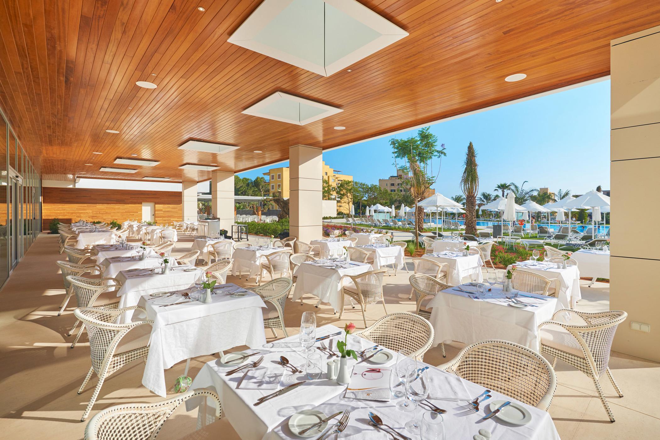 Hipotels Playa De Palma Palace&Spa (Adults Only) Екстериор снимка The restaurant at the hotel