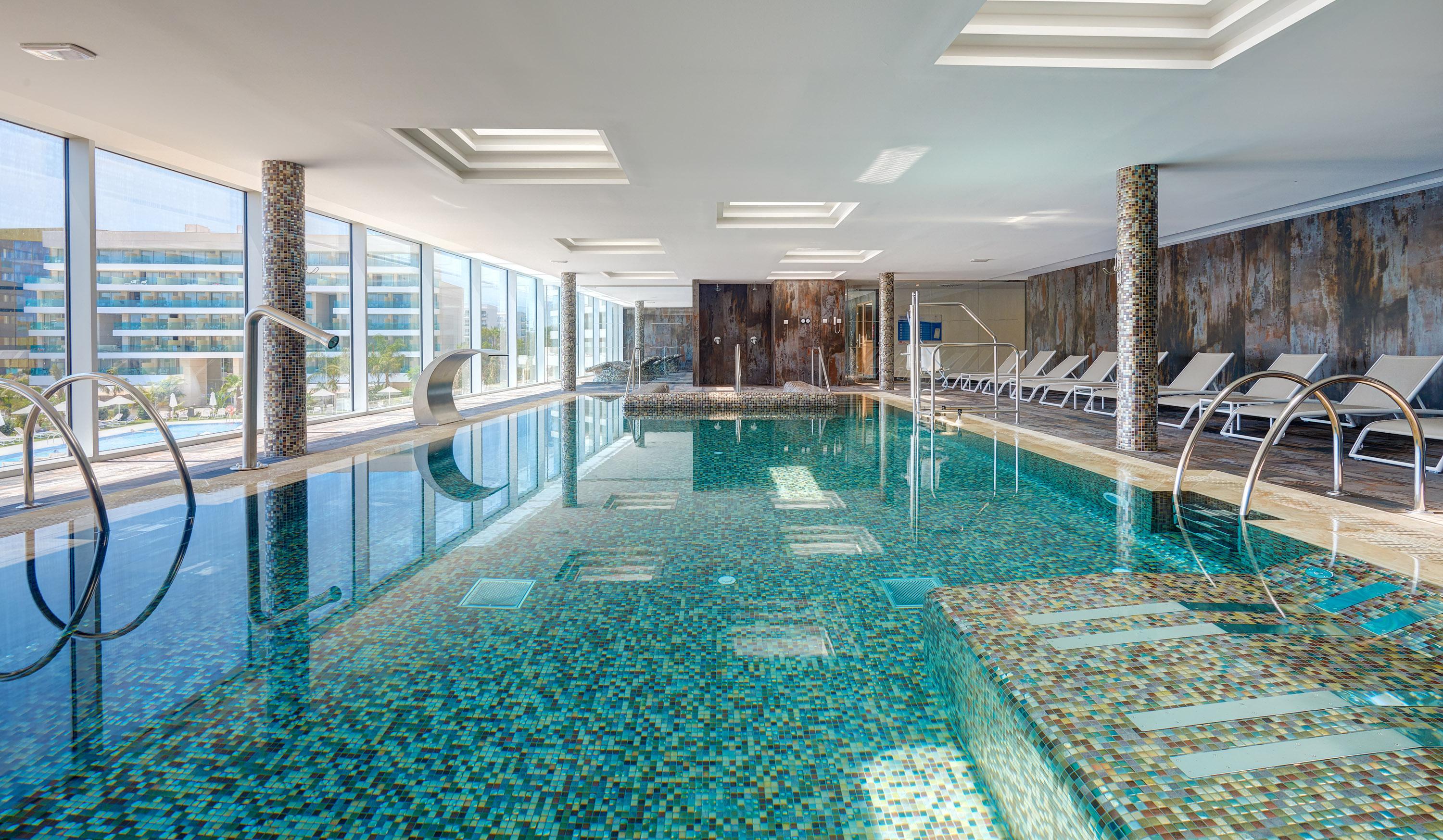 Hipotels Playa De Palma Palace&Spa (Adults Only) Екстериор снимка Indoor pool